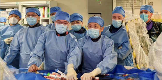 香港伊利沙伯医院Dr. Michael Lee团队完成JenaValve Trilogy亚洲首例植入，开启重度主动脉瓣反流经股TAVI治疗新时代