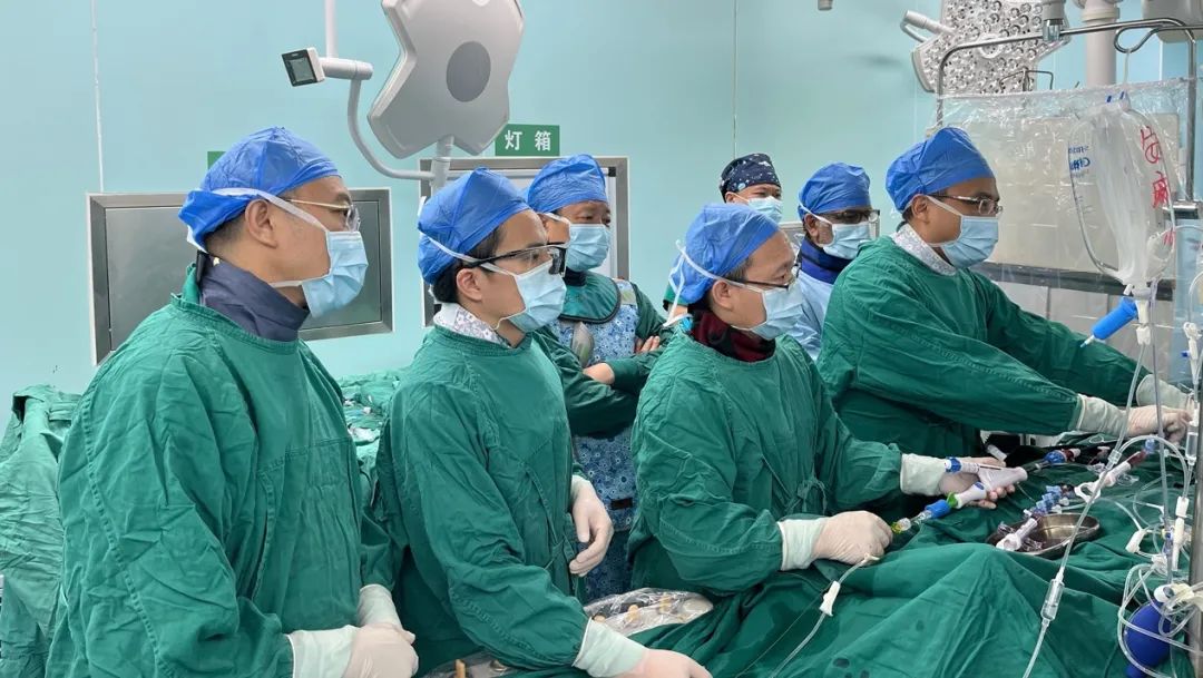 TaurusTrio™经导管主动脉瓣置换系统多中心注册临床试验于中国进行首例患者植入